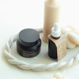 마리엔메이  이데베논 블랙베리 보습 크림 + 세럼 — 5점을 준 리뷰어가 2021년 10월 올린 사용 사진