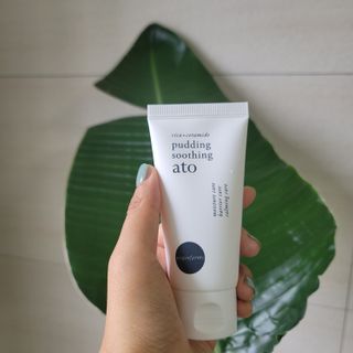 냉장고에 넣어요, 붉은 트러블 피부 다음날 진정되요 [버진팜스 푸딩수딩아토] — 4.5점을 준 리뷰어가 2021년 8월 올린 사용 사진