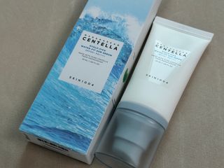MF[스킨1004] 마다가스카르 센텔라 히알루-시카 워터핏 선세럼 50ml — 5점을 준 리뷰어가 2024년 5월 올린 사용 사진