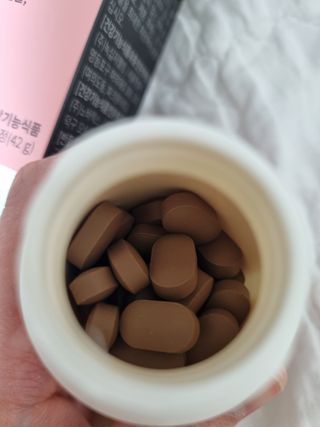 닥터피엔티 [Dr.PNT] 하루 2알로 건강한 다이어트! 한겨울에도 체지방만 쏙~ 슬림핏 다이어트 — 5점을 준 리뷰어가 2023년 3월 올린 사용 사진