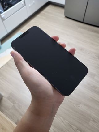 아클리브 Eco 항균 항바이러스 액정 보호필름(iPhone) — 5점을 준 리뷰어가 2022년 8월 올린 사용 사진