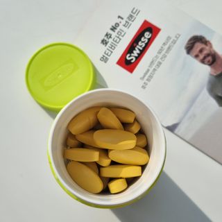 Swisse 스위스 고함량 밀크씨슬 35,000mg 60정 — 4점을 준 리뷰어가 2021년 11월 올린 사용 사진