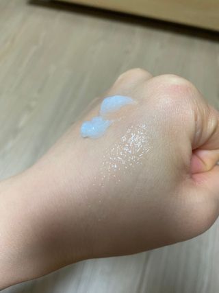 제주인디 폴리 인디고 모이스트 젤 크림 (이너보틀 에디션) — 5점을 준 리뷰어가 2023년 4월 올린 사용 사진