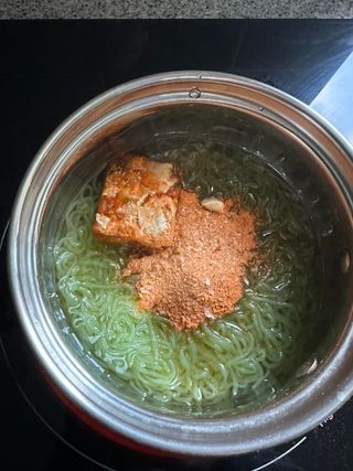 클린24시간 올리브발효곤약면 시원김치면 1세트-(3봉) — 5점을 준 리뷰어가 2023년 12월 올린 사용 사진