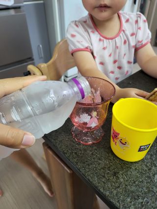 몽베스트 [MONTBEST]위드어스 500mL 20병 — 5점을 준 리뷰어가 2022년 8월 올린 사용 사진