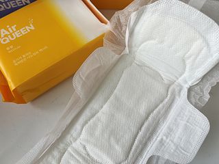 에어퀸 뉴브레스 유기농 생리대 4종 (팬티라이너 20P + 중형 10P + 대형 10P + 오버나이트 8P)_체험단 — 5점을 준 리뷰어가 2024년 6월 올린 사용 사진