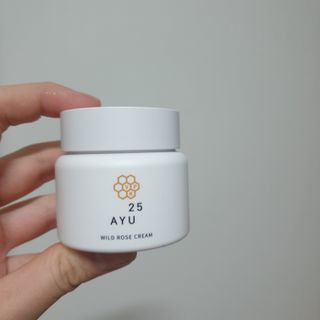 AYU25[아유트웬티파이브]다마스크로즈워터 베이스 천연 수분 촉촉 크림 — 5점을 준 리뷰어가 2021년 4월 올린 사용 사진
