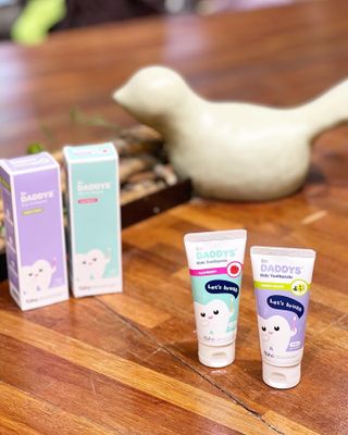 닥터데디스 안심저불소 키즈치약 (라즈베리, 청포도향 중 택 1) 60g +  여행용 미니 치약 15g — 5점을 준 리뷰어가 2022년 8월 올린 사용 사진