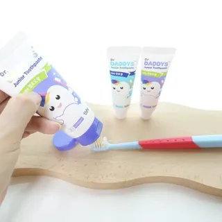 닥터데디스 안심불소 튼튼치약(청포도, 민트 중 택 1) 60g + 여행용 미니 치약 15g — 5점을 준 리뷰어가 2022년 8월 올린 사용 사진