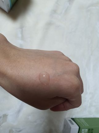 김정문알로에 큐어 큐어 알로에 리프레쉬 젤리 세럼, 큐어 알로에 하이드로 젤리 크림 — 5점을 준 리뷰어가 2021년 4월 올린 사용 사진