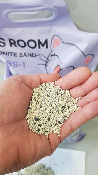 겟플렉스 켓플렉스 캣츠룸BS-1 고양이모래 4kg — 5점을 준 리뷰어가 2021년 3월 올린 사용 사진