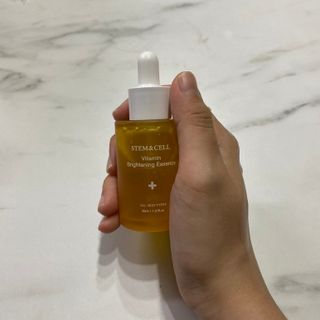 체르엠 스템앤셀 비타민 브라이트닝 에센스 30ml 1개 — 5점을 준 리뷰어가 2021년 9월 올린 사용 사진