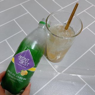 몽베스트 Montbest with Sparkling water Lemon OR Lime 20병(랜덤) — 5점을 준 리뷰어가 2022년 11월 올린 사용 사진