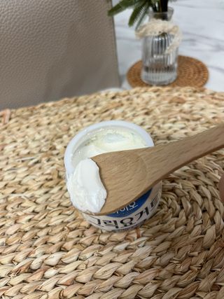 매일바이오 그릭요거트 오리지널 플레인 4개, 로스터리 커피믹스 4개 — 5점을 준 리뷰어가 2021년 12월 올린 사용 사진