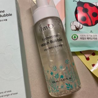 아임오 페미닌워시 150ML + 페미닌티슈6입 + 아임오스티커 + 쿠폰북 — 5점을 준 리뷰어가 2021년 10월 올린 사용 사진