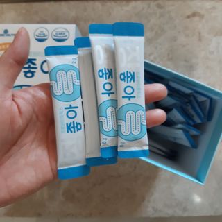메이준뉴트리 모유유래 유산균 장좋아 2gx30포 — 4점을 준 리뷰어가 2021년 4월 올린 사용 사진