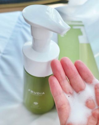 [후르디아] 아보카도 약산성 비건 여성 청결제 — 5점을 준 리뷰어가 2021년 8월 올린 사용 사진