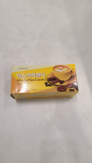 (주) 피치코리아 믹스커피캔디76g x2개입 — 3점을 준 리뷰어가 2022년 11월 올린 사용 사진