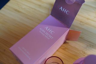 AHC 아우라 시크릿 톤업 벨벳 — 5점을 준 리뷰어가 2021년 4월 올린 사용 사진
