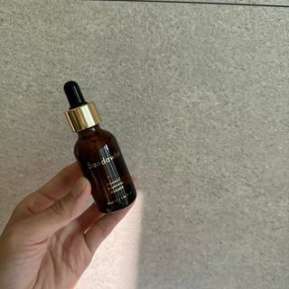 스킨큐어 산다화 비타민c 화이트닝 에센스 30ml — 5점을 준 리뷰어가 2023년 11월 올린 사용 사진