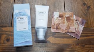 [스킨1004] 마다가스카르 센텔라 히알루-시카 워터핏 선세럼 50ml — 5점을 준 리뷰어가 2024년 5월 올린 사용 사진