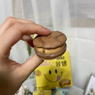 롯데제과 쁘띠몽쉘 마롱몽블랑 — 5점을 준 리뷰어가 2021년 10월 올린 사용 사진