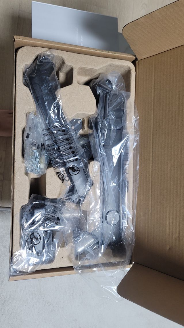 루나랩 스탠다드 싱글 블랙 모니터암 거치대 리뷰 사진