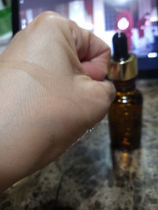 스킨큐어 산다화 비타민c 화이트닝 에센스 30ml — 5점을 준 리뷰어가 2023년 7월 올린 사용 사진