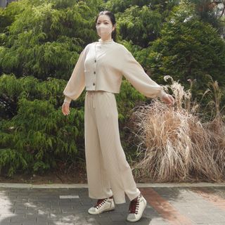 프런투라인 비마이 봄버 포켓 크롭 가디건 — 5점을 준 리뷰어가 2022년 3월 올린 사용 사진