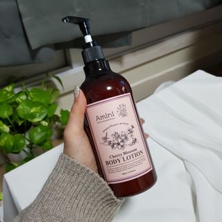 아미니 플라워테라피 바디로션  500ml 시리즈 — 5점을 준 리뷰어가 2021년 1월 올린 사용 사진