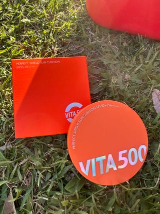 광동생활건강 MF[광동] 비타500✨주름개선·미백·SPF50+🌞퍼펙트쉴드 빅 선쿠션 본품 — 5점을 준 리뷰어가 2024년 5월 올린 사용 사진