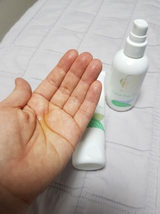 mom e 맘이 내추럴 베이비 케어 크림+바디오일 — 5점을 준 리뷰어가 2021년 2월 올린 사용 사진