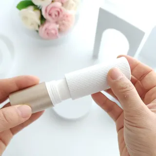 [사가수] 민감피부를 위한 진정 항산화 안티에이징, 더사가오브수 효혜윤 보태니컬 에너지 아이포올 스틱 — 5점을 준 리뷰어가 2023년 2월 올린 사용 사진