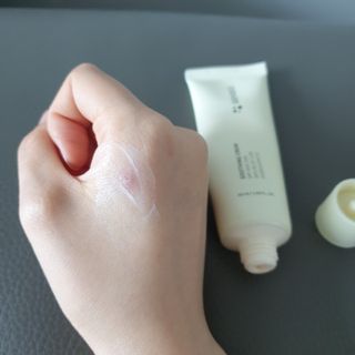 젠바이오 코스메틱스 젠바이오수딩크림]   가려운 피부 & 아토피 원픽 크림 — 5점을 준 리뷰어가 2022년 7월 올린 사용 사진