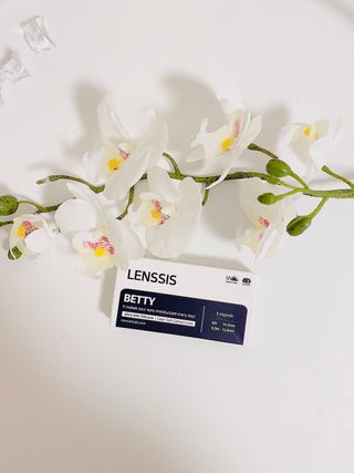 렌시스 LENSSIS [ 렌시스 ] 품절대란템 , 데일리로 쓰기 좋은 ＃베티 시리즈 1개월용 ｜ 5컬러 중 택1 ｜ — 5점을 준 리뷰어가 2021년 4월 올린 사용 사진