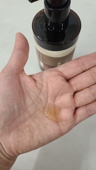 틱톡 [후르디아] 올리브영 아로마 비건 바디워시1종+바디로션1종 (그리너리) — 5점을 준 리뷰어가 2022년 12월 올린 사용 사진