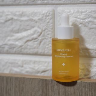 체르엠 스템앤셀 비타민 브라이트닝 에센스 30ml 1개 — 4점을 준 리뷰어가 2022년 4월 올린 사용 사진