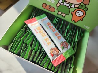 아이비웰니스 빵순이 식탁 위의 필수템! 빵순이 효소 키위맛 100포 + 석류맛 14포 (총 114포) — 4점을 준 리뷰어가 2023년 1월 올린 사용 사진