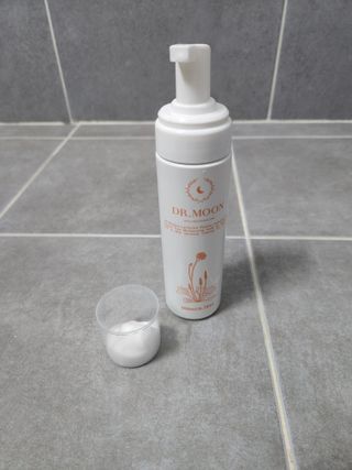 MF프리 [닥터문] 유산균 락토케어 질경초 여성청결제 200ml (폼타입) — 5점을 준 리뷰어가 2022년 7월 올린 사용 사진