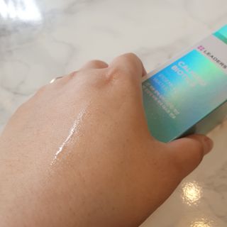 리더스코스메틱 리더스 카밍 바이오틱스 에센스 워터 — 5점을 준 리뷰어가 2021년 6월 올린 사용 사진