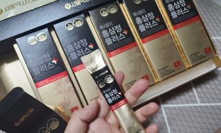서울약사신협_투데이홍삼정플러스스틱_10g x 60포 — 5점을 준 리뷰어가 2021년 6월 올린 사용 사진
