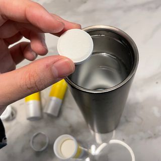 [슬림드랍 레몬맛] 건기식 다이어트 보조제 겸 비타민 — 5점을 준 리뷰어가 2022년 1월 올린 사용 사진