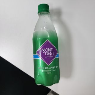 몽베스트 Montbest with Sparkling water Plain 20병 — 5점을 준 리뷰어가 2022년 7월 올린 사용 사진