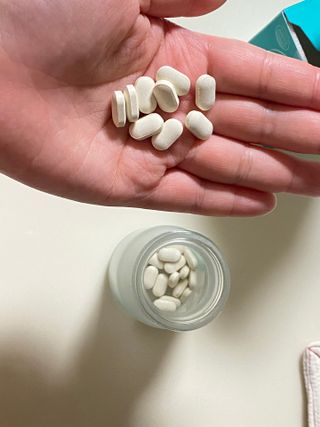 체인미 엘라스틴 콜라겐으로 이뻐진데이 500mg x 30정 — 1.5점을 준 리뷰어가 2021년 12월 올린 사용 사진