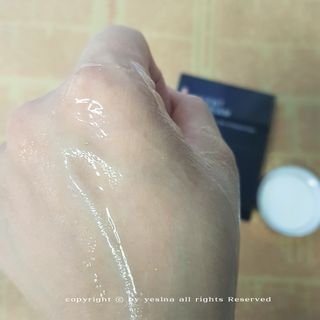 아이앤립 / EYENLIP 아이앤립 24K 골드 N 펩타이드 앰플 크림 — 4.5점을 준 리뷰어가 2021년 6월 올린 사용 사진