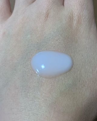 리더스코스메틱 리더스 카밍 바이오틱스 에센스 워터 — 5점을 준 리뷰어가 2021년 12월 올린 사용 사진