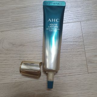 [NEW 탄력유턴 아이크림] AHC 유스 래스팅 리얼 아이크림 포 페이스 — 5점을 준 리뷰어가 2021년 3월 올린 사용 사진