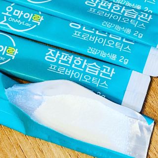 [유산균] 오마이락 장편한습관 프로바이오틱스 30P — 5점을 준 리뷰어가 2022년 12월 올린 사용 사진