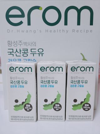 이롬 erom 황성주박사의 국산콩 두유 검은콩 고칼슘 — 5점을 준 리뷰어가 2020년 12월 올린 사용 사진