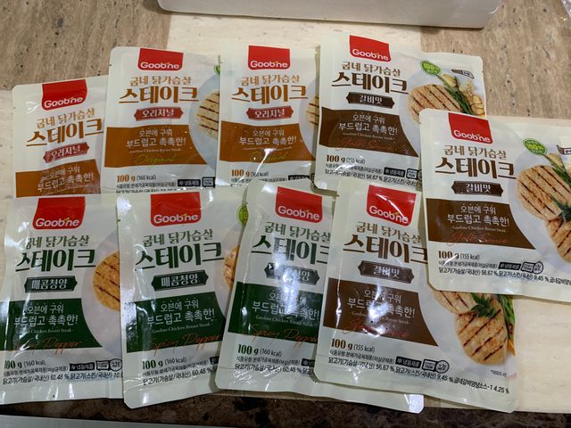 굽네 닭가슴살 스테이크 3종 9팩 리뷰 사진